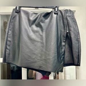 Indigo Rising Elegant Black Leather Skort Size XL